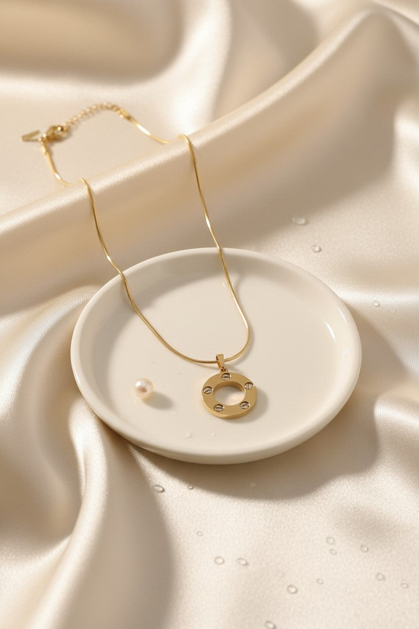 Eternal Circle Pendant Necklace