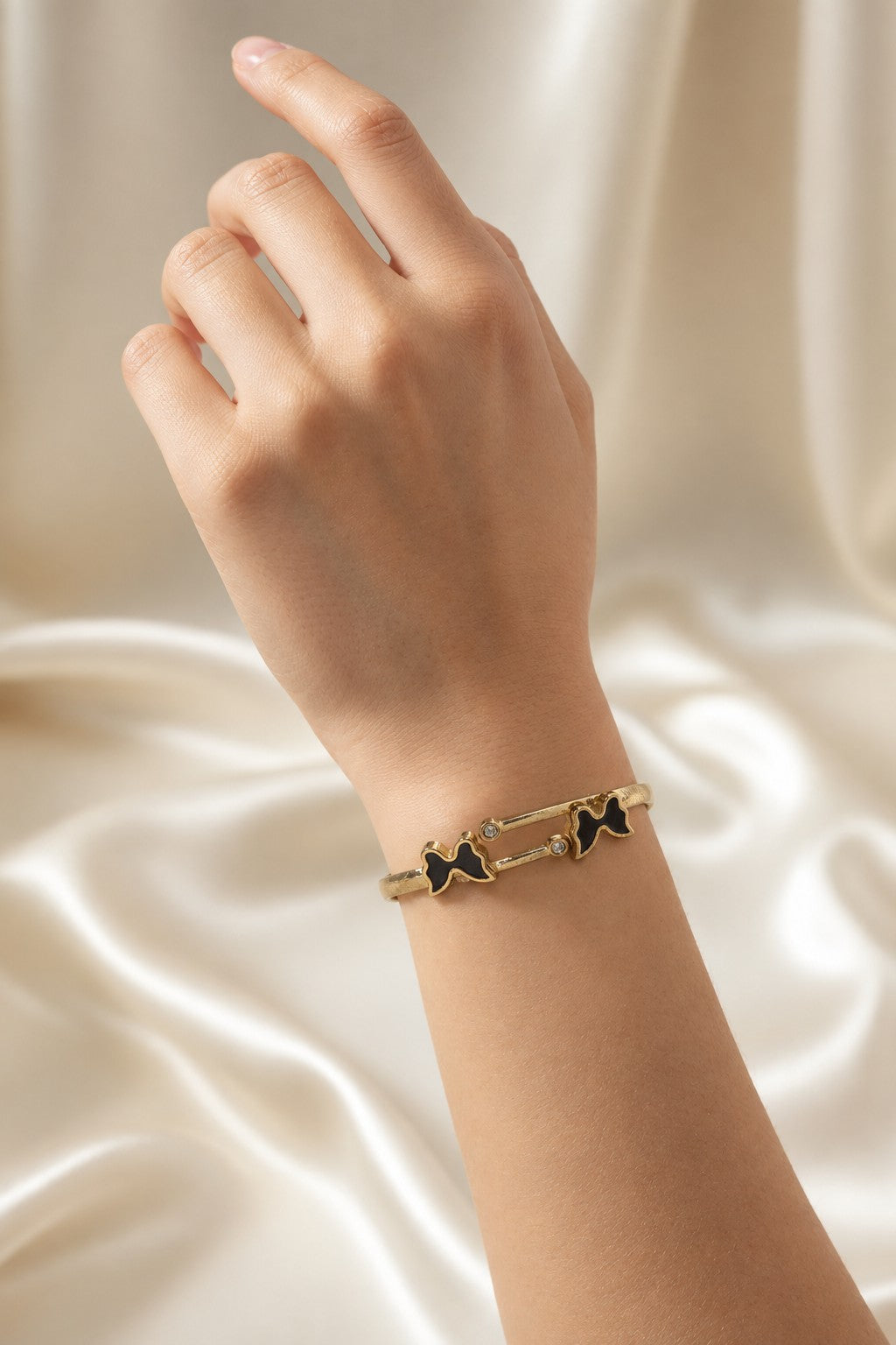 Black Enamel Bow Open Bangle