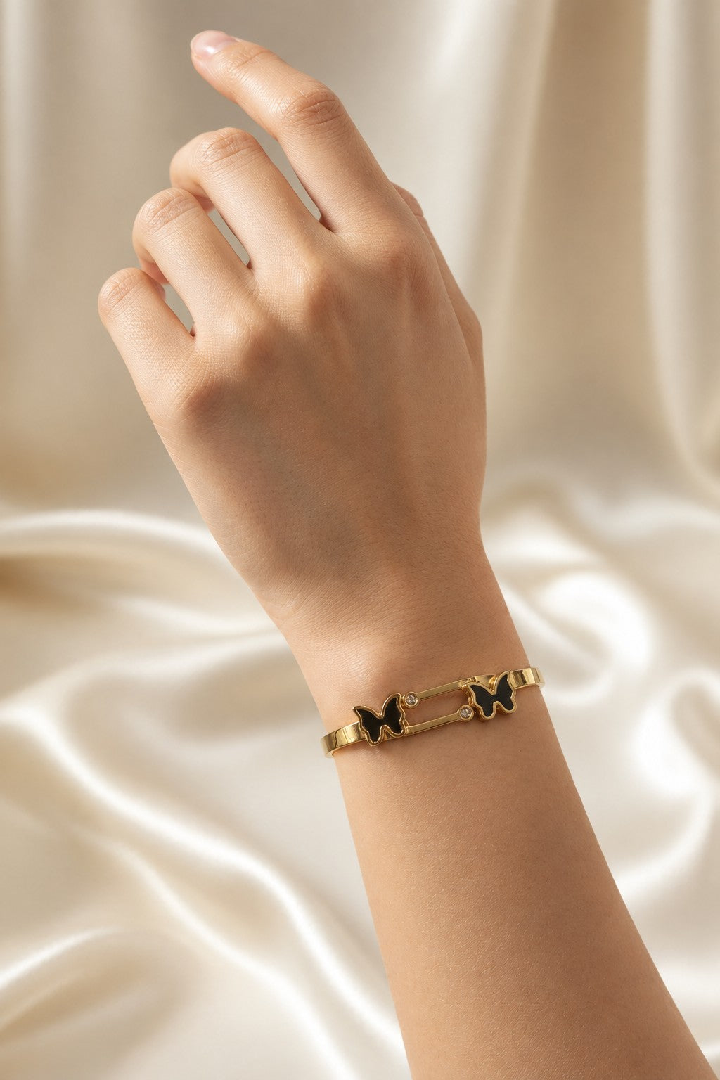 Black Enamel Bow Open Bangle
