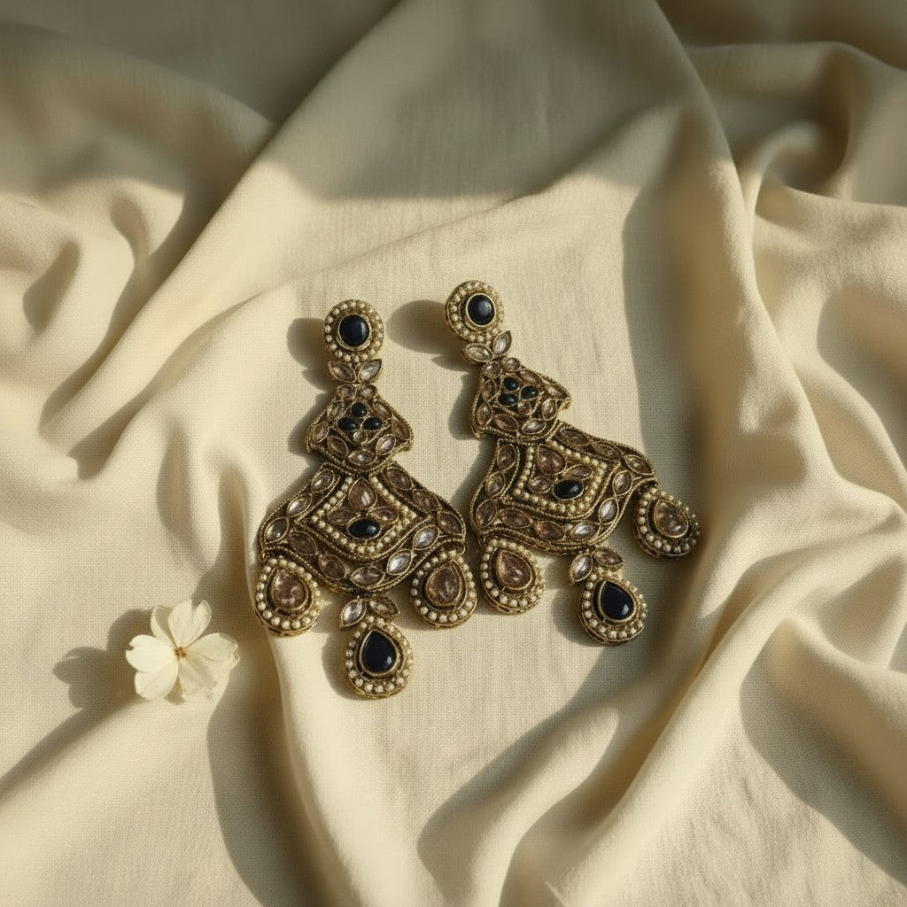 Pearl & Black Kundan Chandbalis Earings
