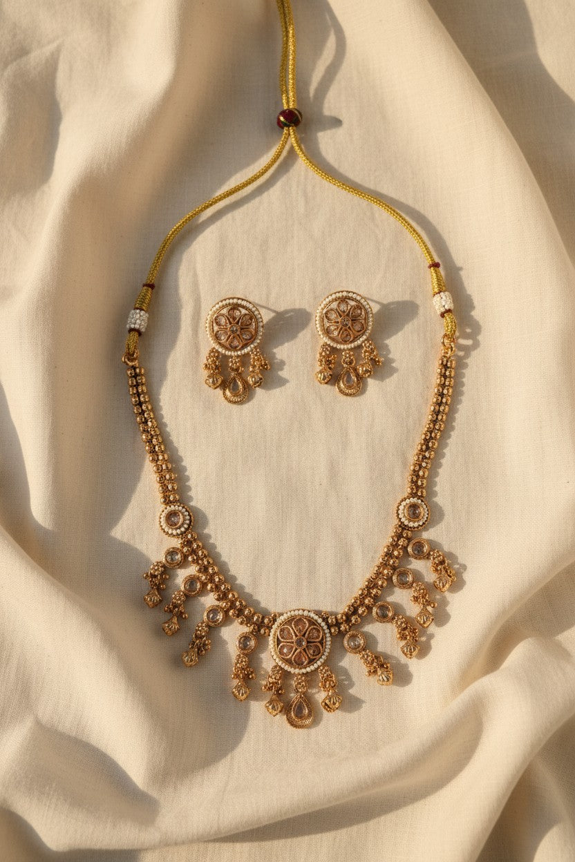 Floral Medallion Necklace Set