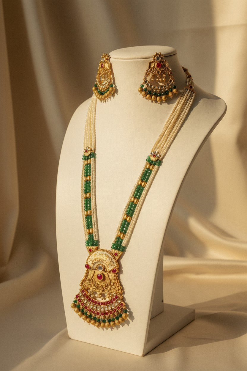 Emerald Noor Kundan Polki Necklace Set